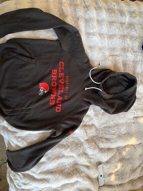 NFL Cleveland Browns Black Pullover Crewneck Hoodie with Red Logo